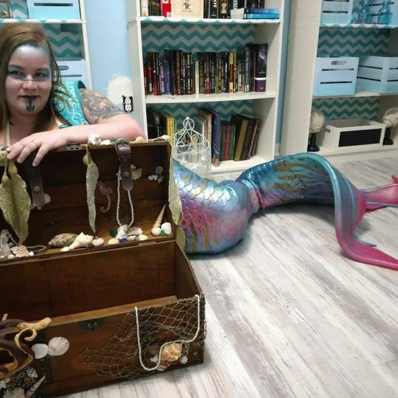 Meet your Posher, Ashley - Picture 2 of 3